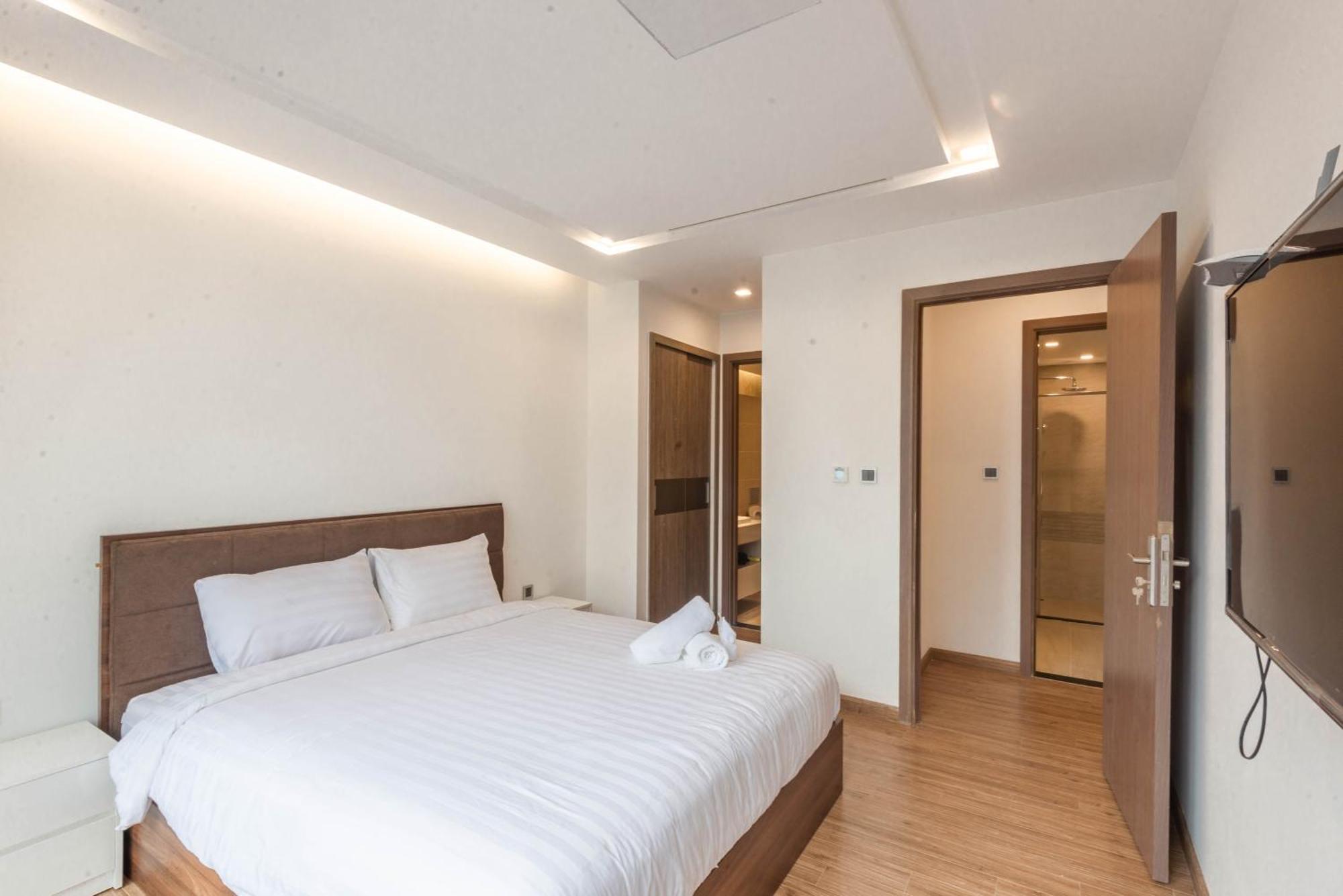Luxury Serviced Apartment Vinhomes Metropolis Premium Hanoi Exterior photo
