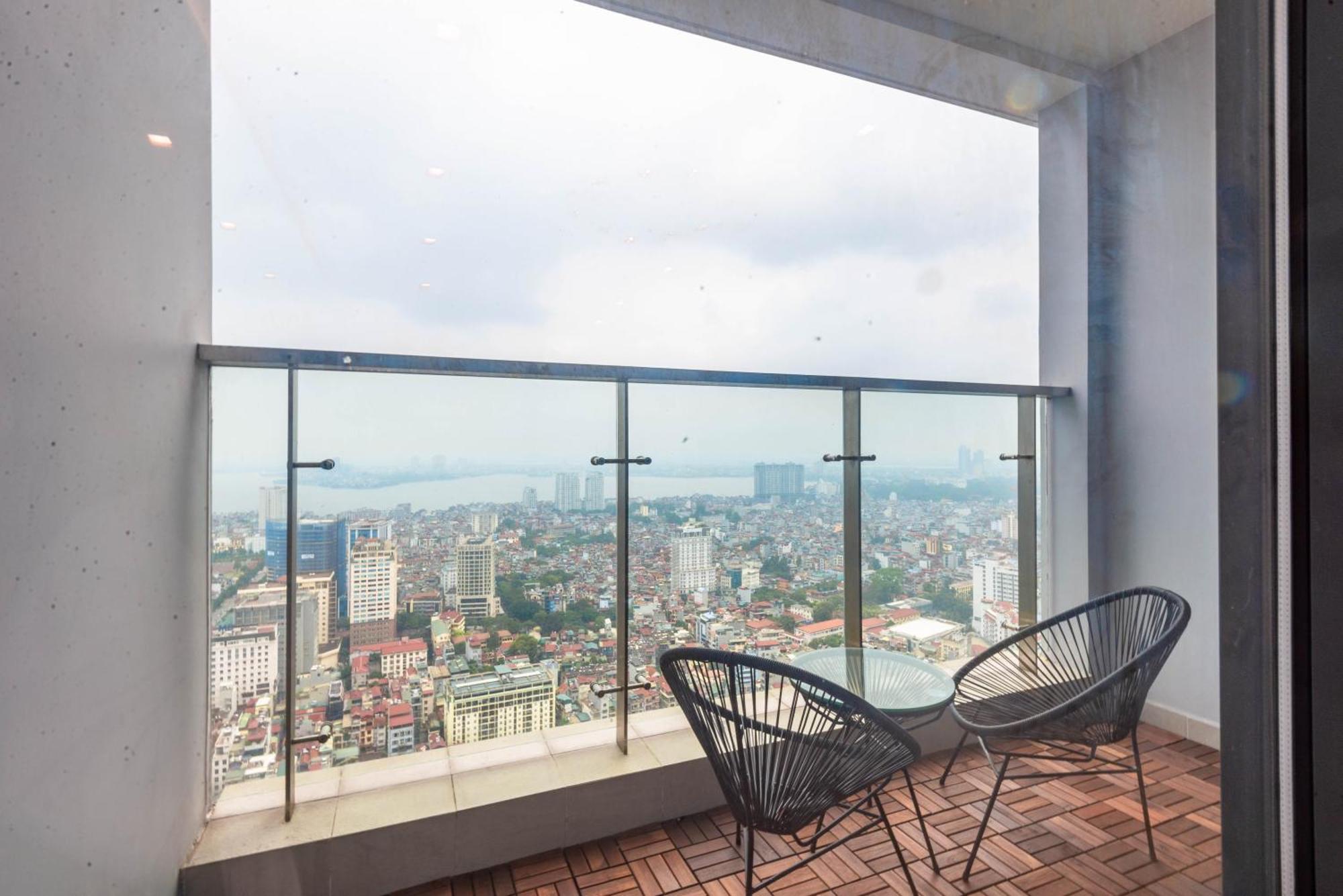 Luxury Serviced Apartment Vinhomes Metropolis Premium Hanoi Exterior photo