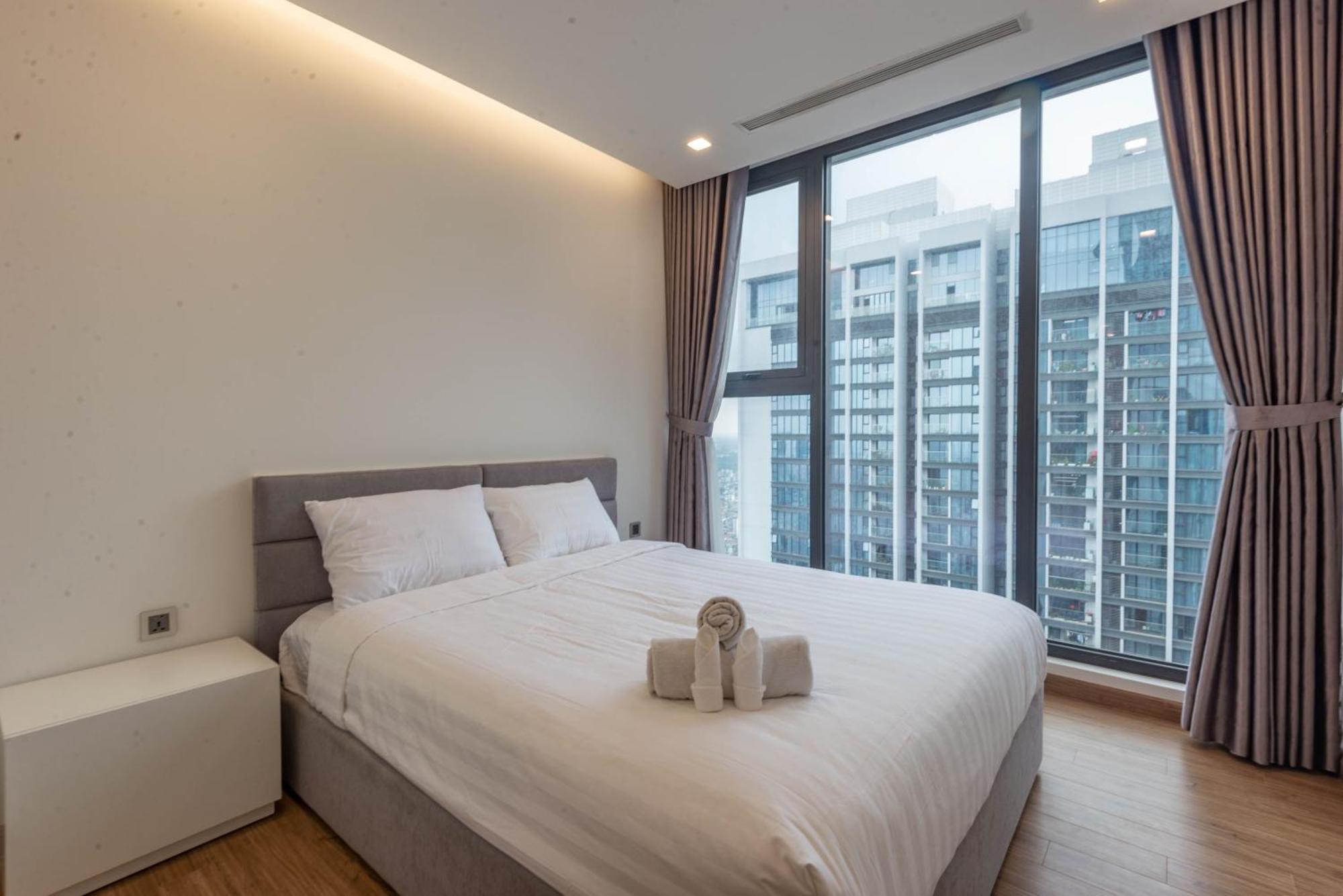 Luxury Serviced Apartment Vinhomes Metropolis Premium Hanoi Exterior photo